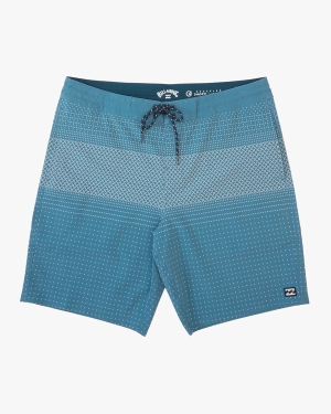 Boys' Billabong Tribong Lo Tide 17 Boardshorts Blue | 308SPGXTV